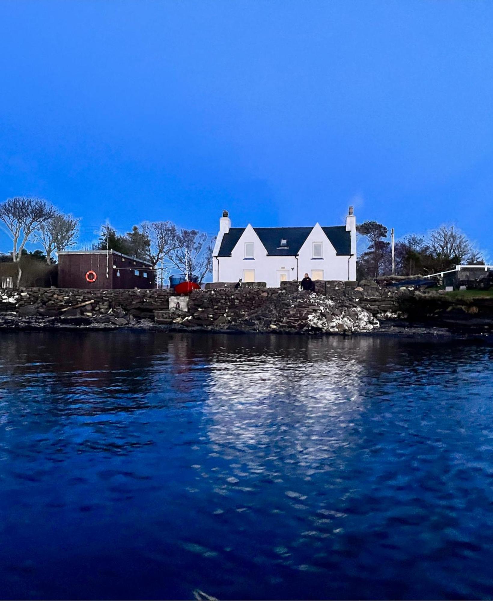 Carnmhor, Isle Of Skye - Stunning 242 Year Old Cottage On Its Own Sea Shore! Breakish 外观 照片