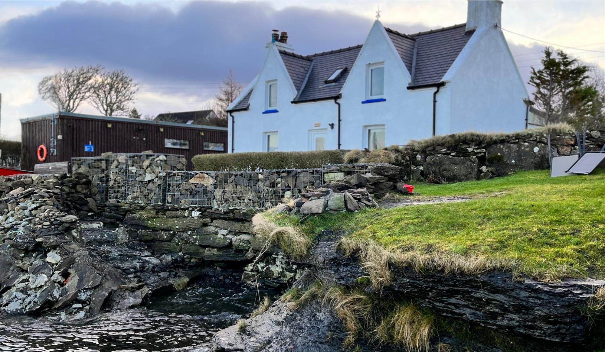 Carnmhor, Isle Of Skye - Stunning 242 Year Old Cottage On Its Own Sea Shore! Breakish 外观 照片