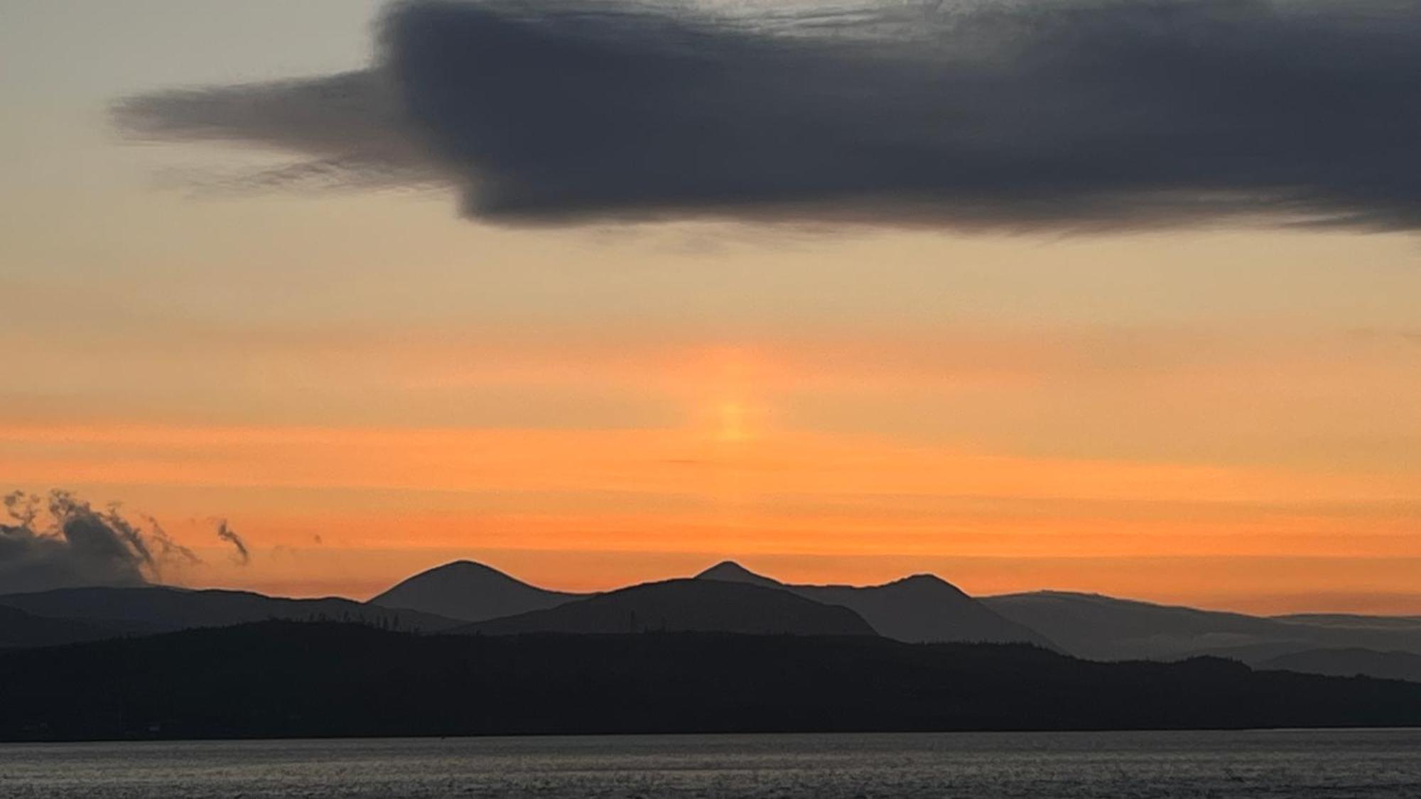 Carnmhor, Isle Of Skye - Stunning 242 Year Old Cottage On Its Own Sea Shore! Breakish 外观 照片