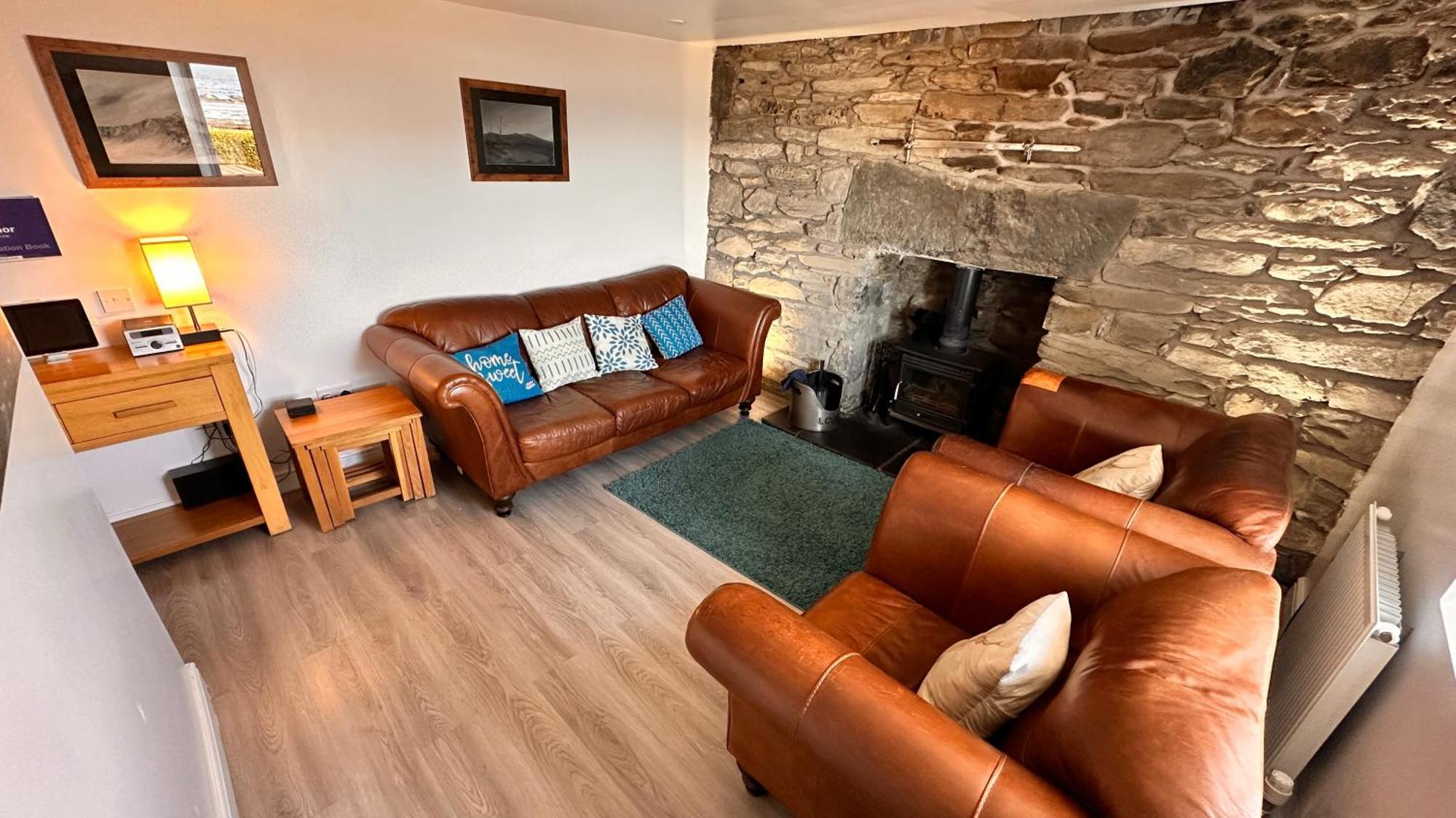 Carnmhor, Isle Of Skye - Stunning 242 Year Old Cottage On Its Own Sea Shore! Breakish 外观 照片
