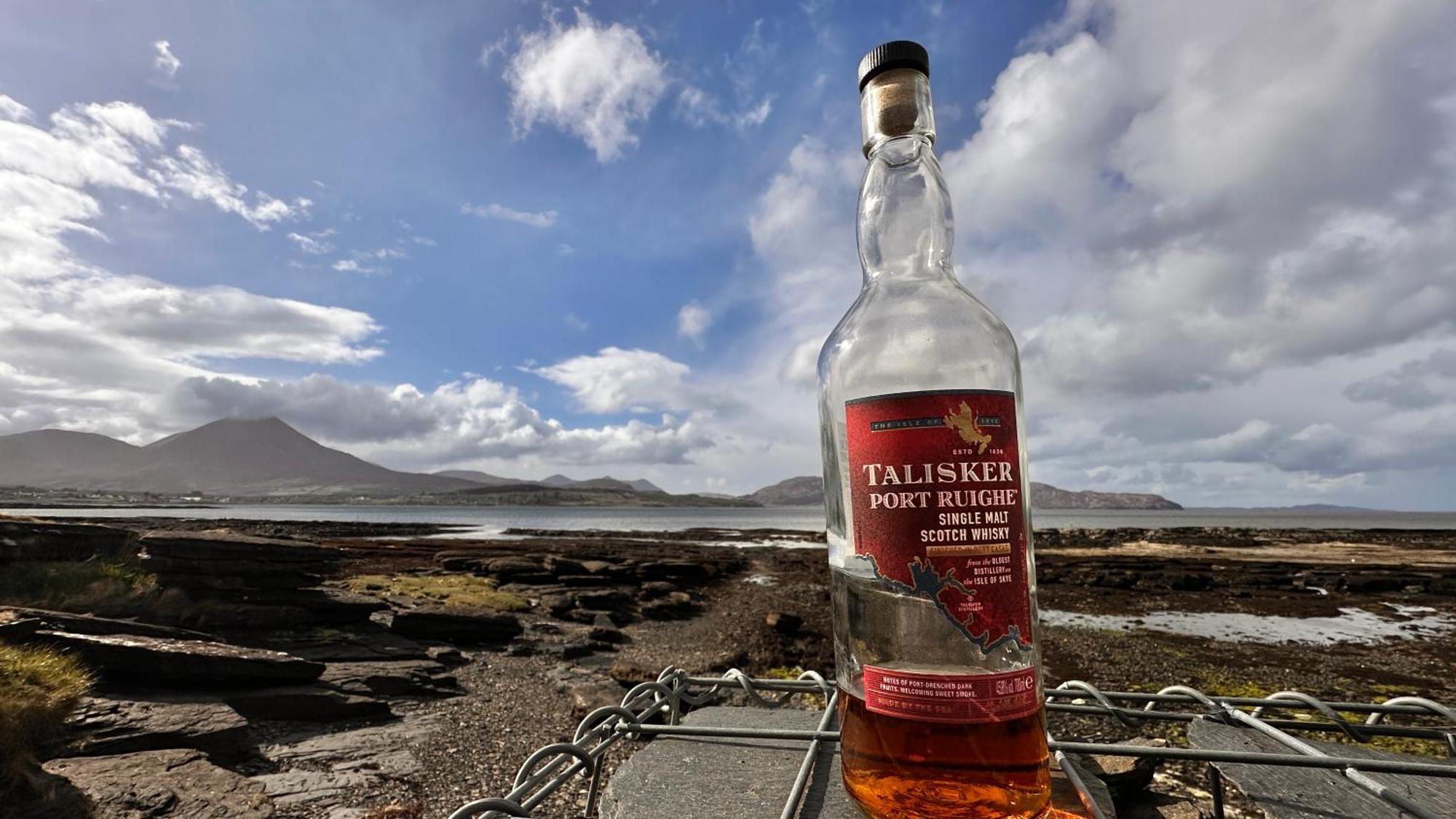 Carnmhor, Isle Of Skye - Stunning 242 Year Old Cottage On Its Own Sea Shore! Breakish 外观 照片